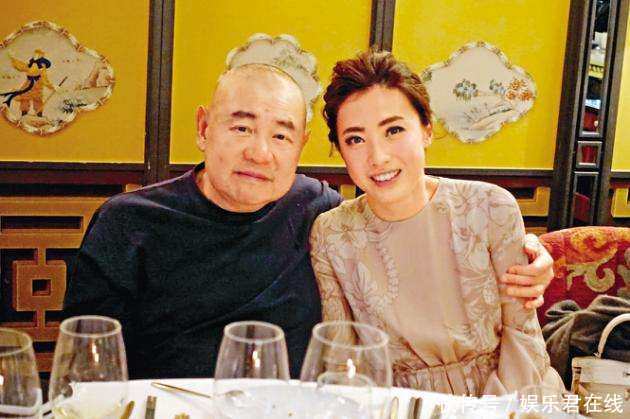 甘比整的越来越像宝咏琴,刘銮雄最爱的果然还