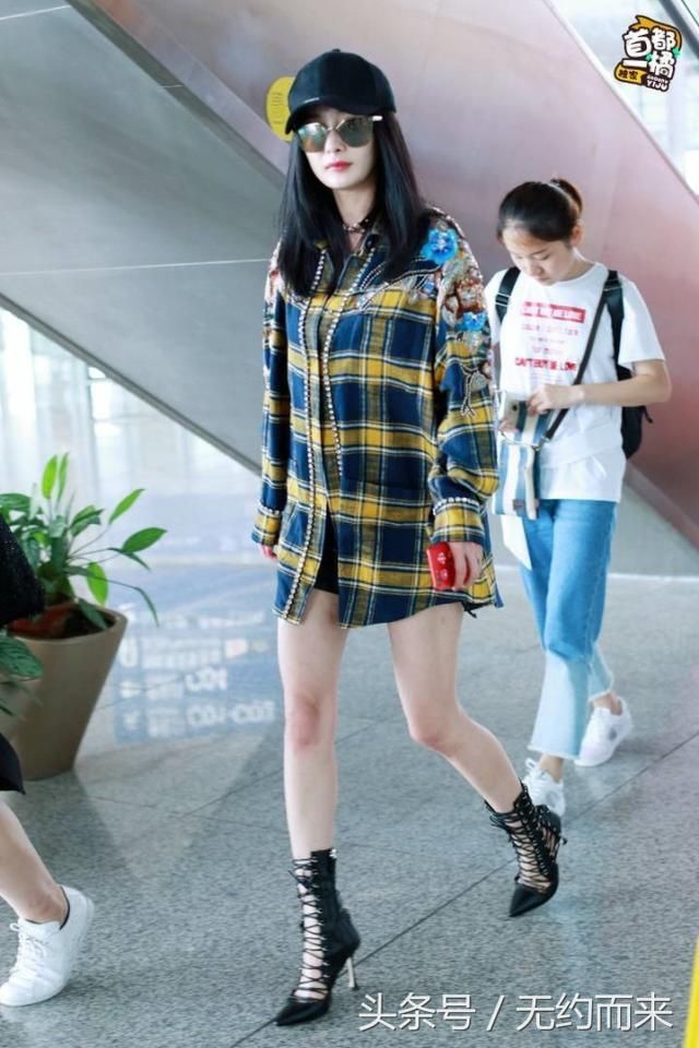 江疏影的大长腿离开简约一字带口高跟凉鞋你们