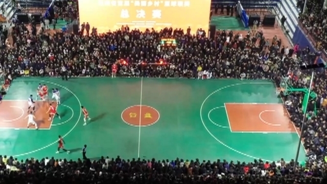 主播点评：从“村BA”到“村超”到“村排”村字头赛事何以火遍全国？