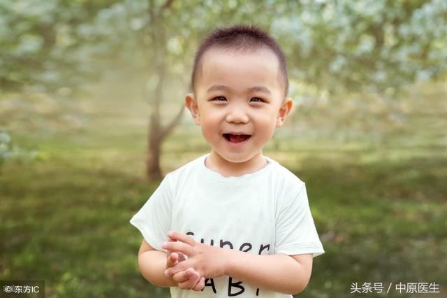 一岁孩子患病毒疹使用赛庚啶,皮肤科专家开怼