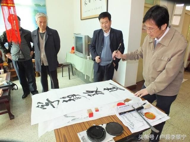 悦读中国著名作家莫伸著《一号文件》赋