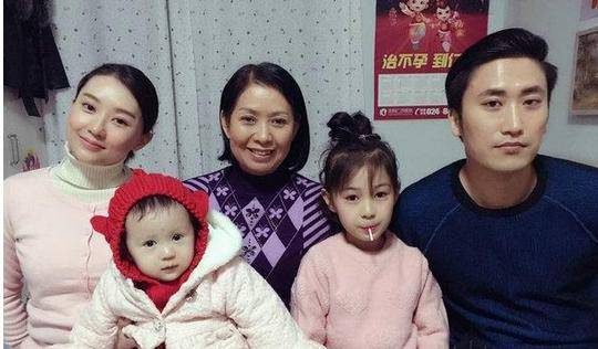 赵本山旗下最美女徒弟大合集,一个比一个漂亮! 赵本山旗下最美女徒弟大合集,一个比一个漂亮!