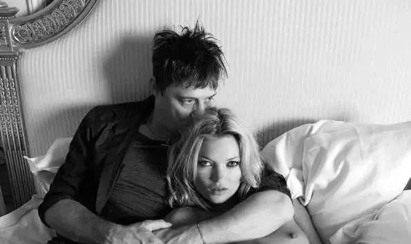 娜扎、胖迪美遍时装周,可我却爱这个身高只有