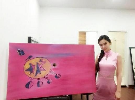 看完杨幂和唐嫣画的,再看迪丽热巴和baby的,笑