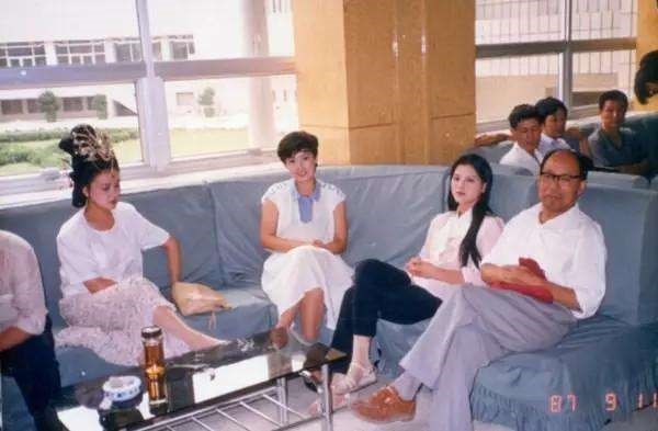 想当年|87版《红楼梦》30年--召将飞符(3)