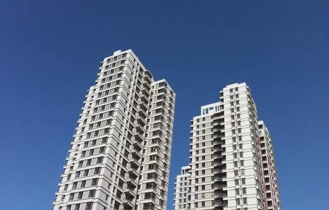 2018楼市新政不断出台,炒房客着急卖房,房价微