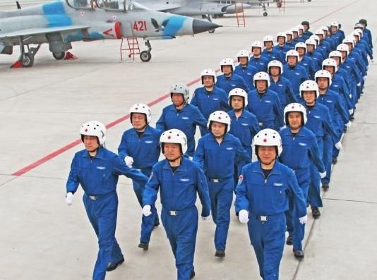 和平年代的战斗英雄,飞机试飞员,每一次都是生