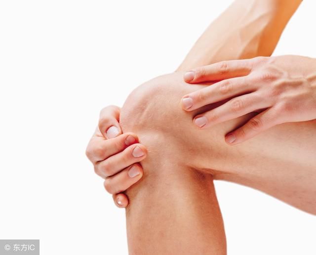 膝关节疼痛,下蹲都疼,小李已经被膝关节疼痛折