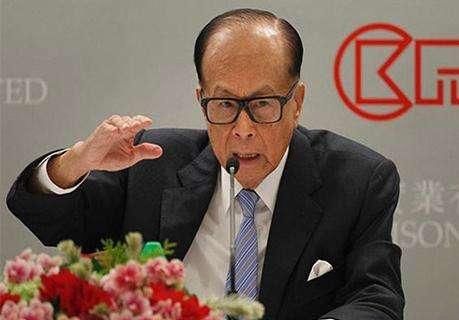 89岁的李嘉诚富可敌国,为何身家还不足33岁的