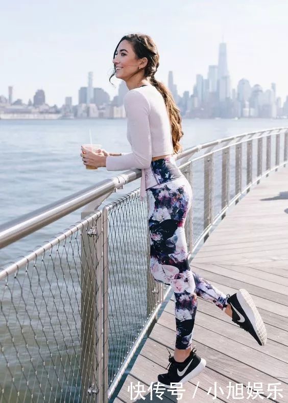 101美腿少女戚砚笛傅菁腿值太高!除了腿长和细