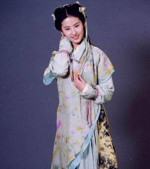 无修图灵儿定妆照曝光:16岁的刘亦菲太惊艳,终于看见女娲全身照 无修图灵儿定妆照曝光:16岁的刘亦菲太惊艳,终于看见女娲全身照