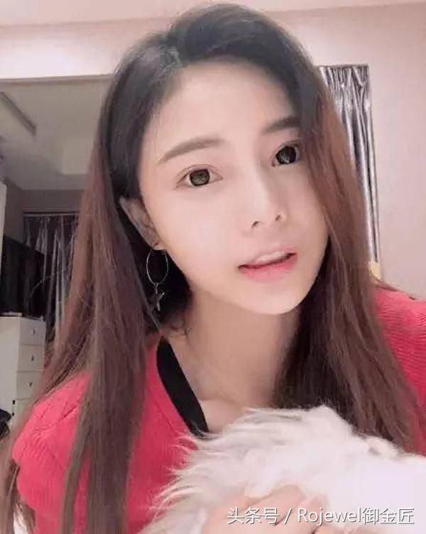 冯提莫正式回应会计门,十万一夜的宾馆没和他