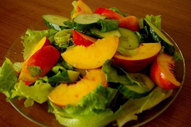 怀孕的人可以吃桃子吗?会不会对胎儿有影响?