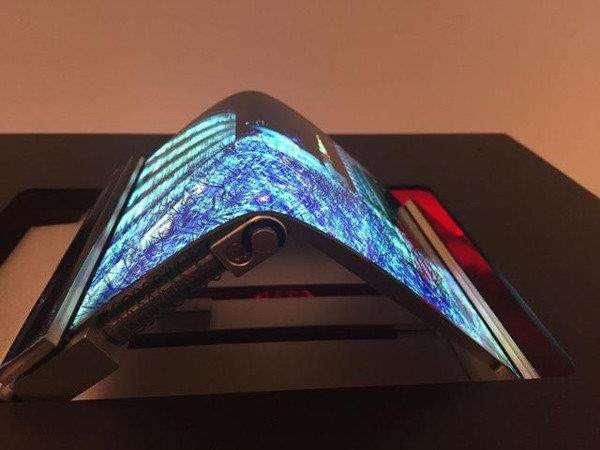 京东方已做出柔性屏幕,三星总裁曾放话研究柔