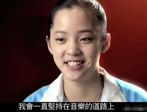 欧阳娜娜早年采访食言被打脸?网友:演员这条路