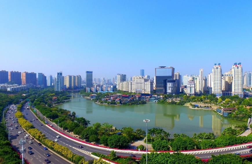中国这座省会城市存在感较低,但绿化程度高、