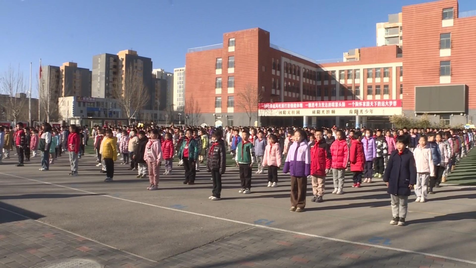 东交民巷小学马坊分校开展消防安全疏散演练活动 东交民巷小学马坊分校开展消防安全疏散演练活动