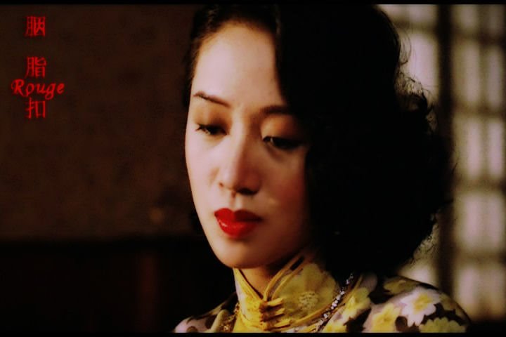 梅艳芳在《胭脂扣》中出演女鬼如花,阴世之约未等到张国荣饰演的十二