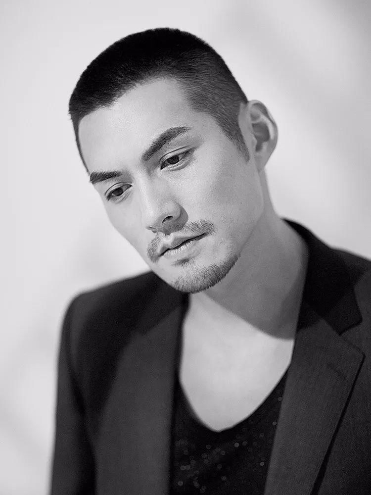 头发少、发际线高?如何通过造型在视觉上改善