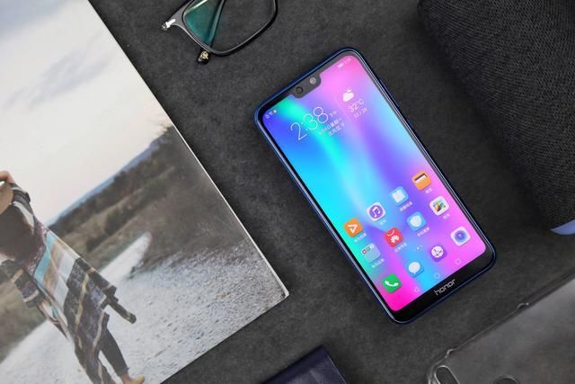 荣耀9i正式发布,华为nova 3e看完价格之后表示