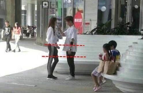 4岁出道8岁成名,19岁开百万豪车上学,如今21岁