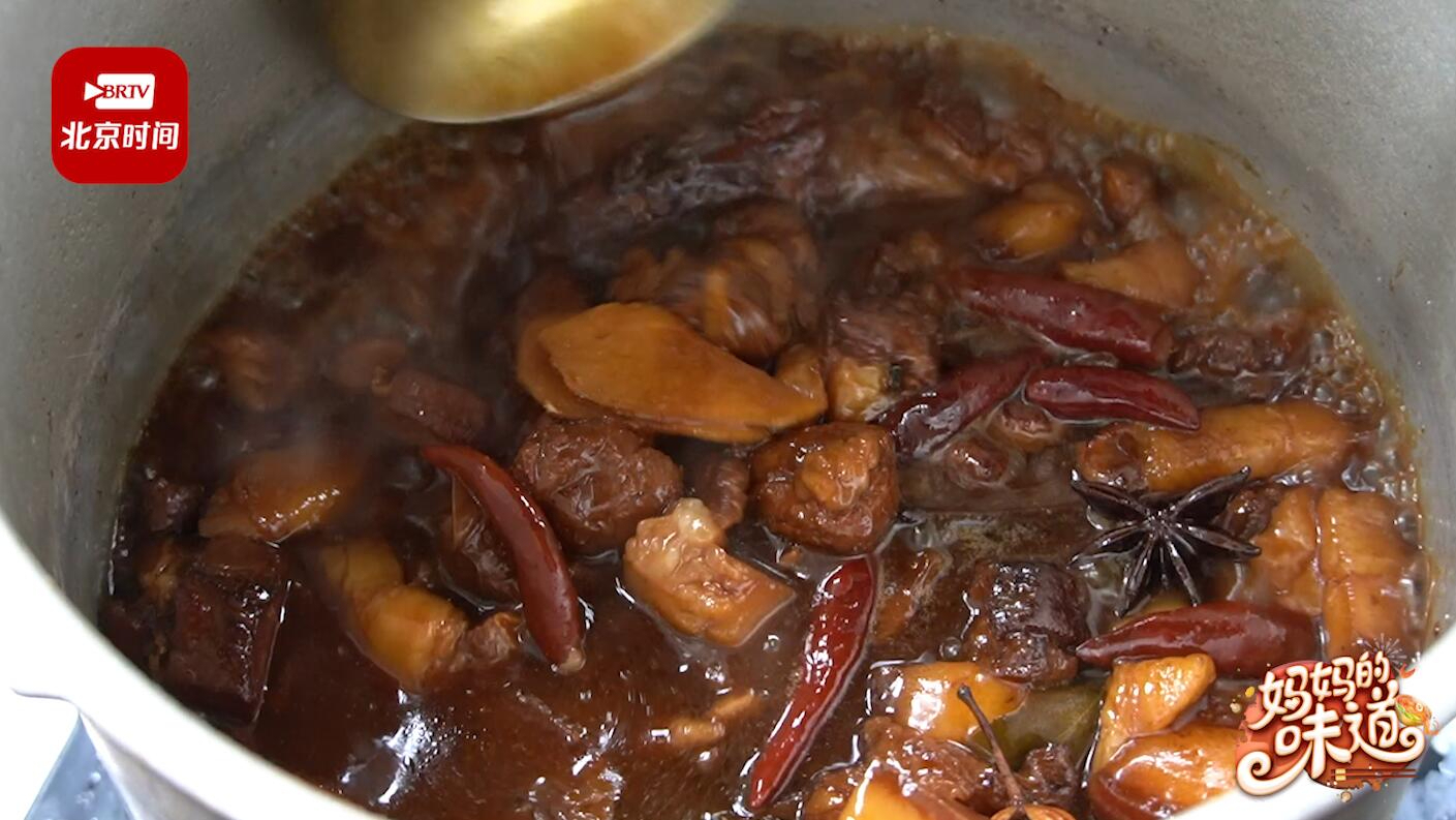 妈妈的味道！离家30年忘不了妈妈做的红烧肉：在我心里妈妈做的最好吃