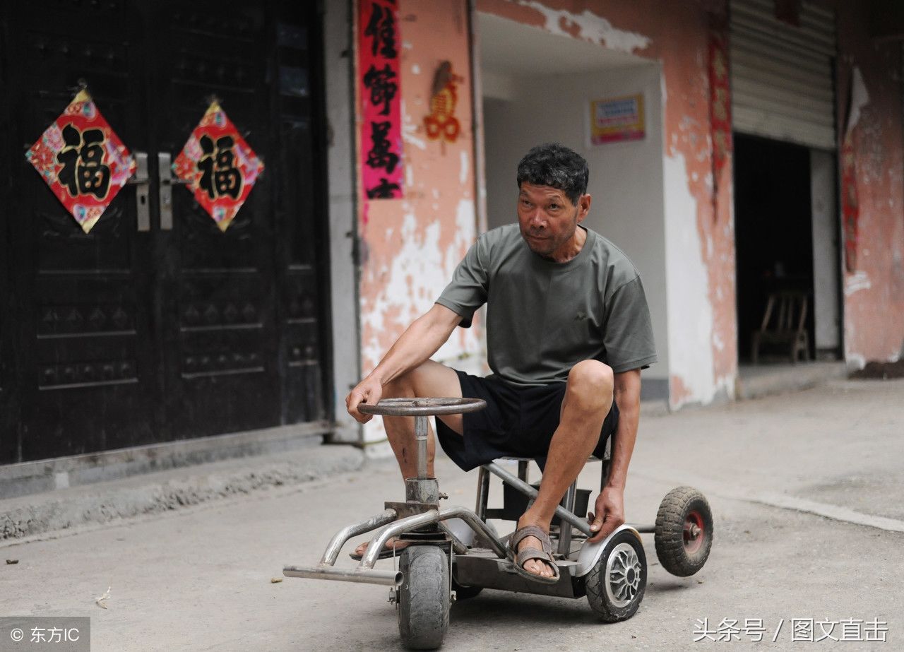 湖北66岁老汉发明制造作品1000多种,有飞机有