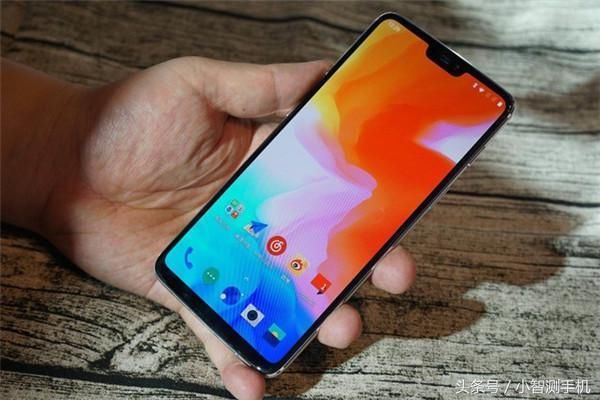 一加6对比小米MIX 2S,这么选就对了!