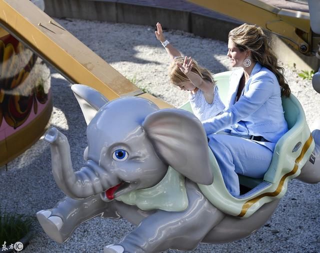 虽然是瑞典王位的第二顺位继承人,6岁小女公爵