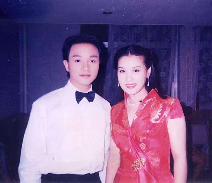 中国音乐殿堂级歌手,名气不输宋祖英,参加《我