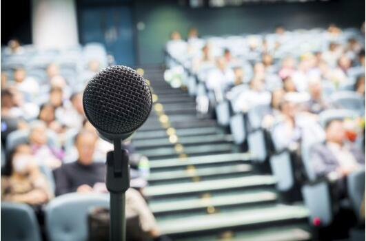 英语演讲能力提升孩子未来的个人价值