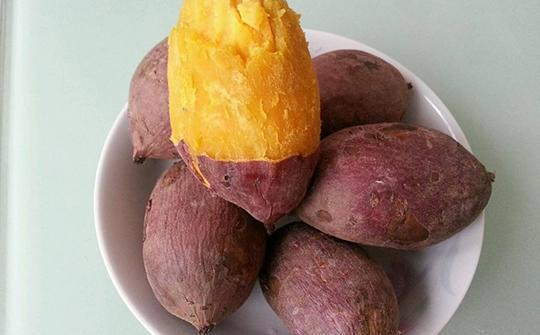 夏天吃这类食物容易变黑 感光食物真可怕