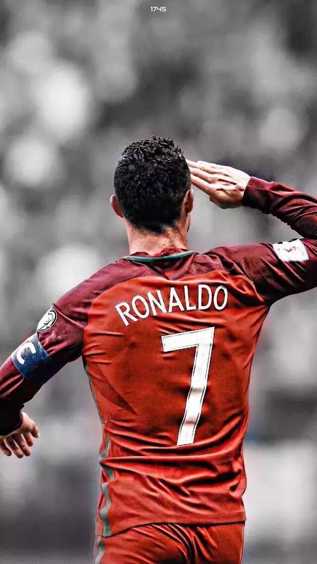 催泪!天下足球C罗特辑《封神伯纳乌》看哭网