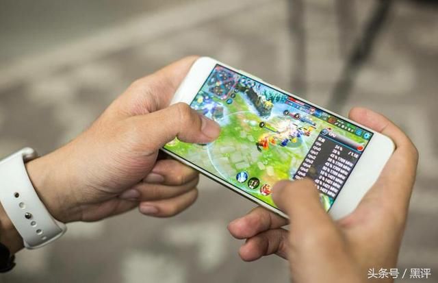 iPhone6S plus再次降至冰点价,华为P10压力