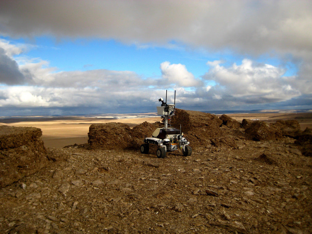 世界最大的无人岛,面积相当于27个深圳,被称作"地球上的火星"