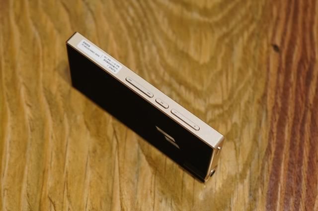 触感精良,音质秒杀苹果的播放器!爱欧迪 PLEN