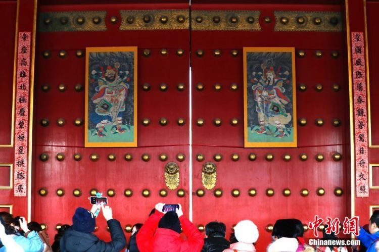 这是今天的故宫,大年初一你怎么过?