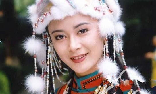 惊艳了尔泰的塞娅公主大变样,40岁的她晒照片