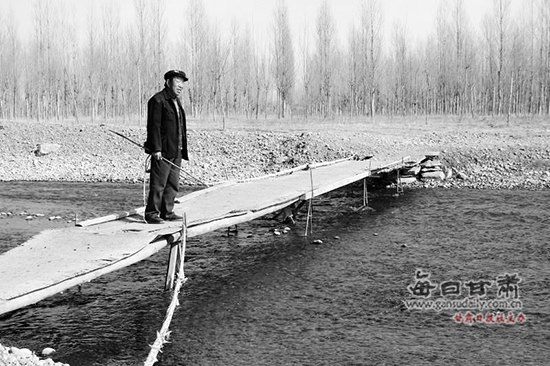 祁连山下的黑河守护者 祁连山下的黑河守护者