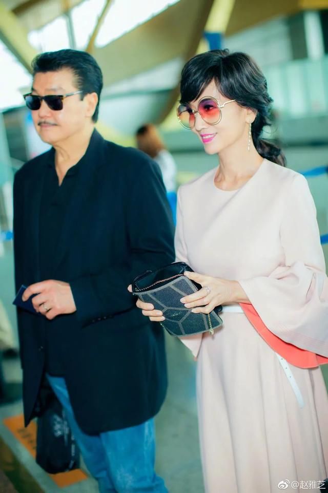 过年穿什么怎么穿?中老年服装色彩搭配指南