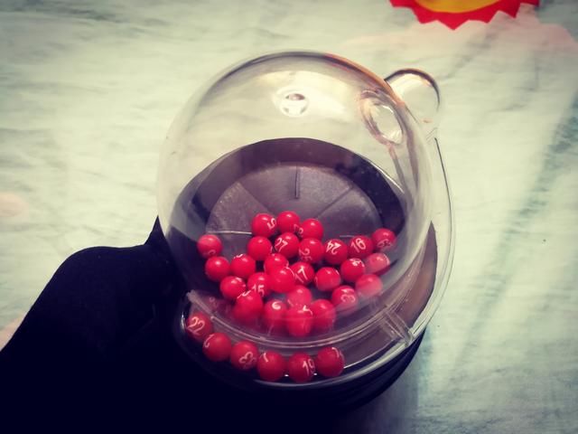 双色球快乐选号18072期:快乐第一,运气来了啥