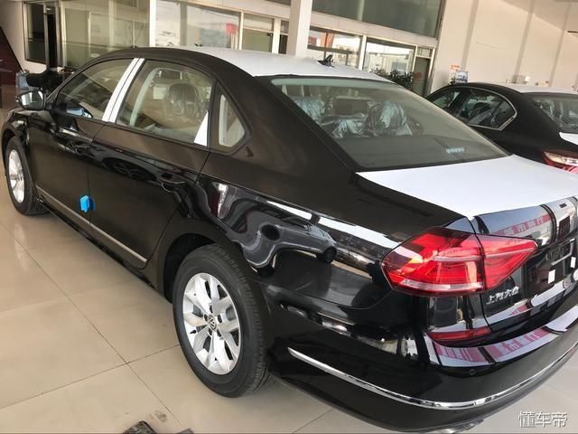 2017款大众帕萨特1.8T 全新帕萨特轿车 时代所