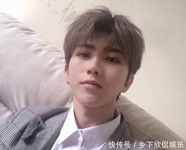 蔡徐坤到底有多受欢迎?杨颖关注他,他称蔡徐坤