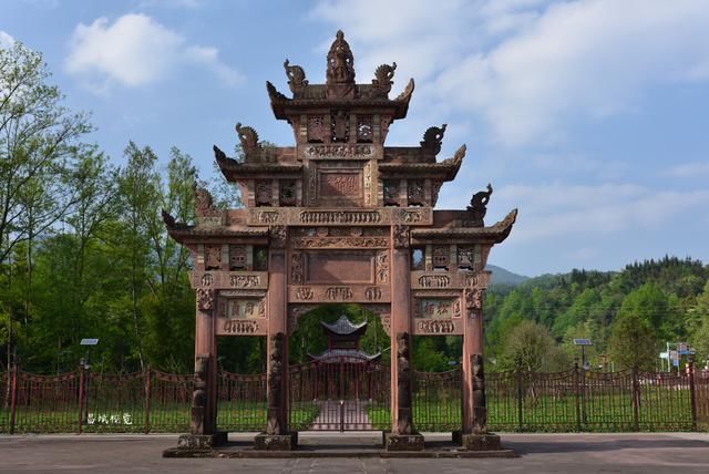 成都周边有哪些方便老人孩子去旅游的地方?