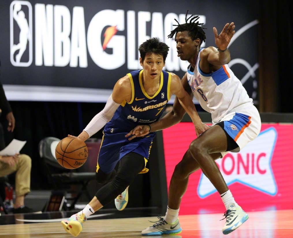 林书豪36分创赛季新高|林书豪复出狂轰38分再创新高:5记三分单节17分挡不住钢铁侠夺冠