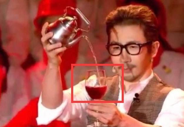 神奇!刘谦湖南春晚演魔术,却遭网友1分钟破解