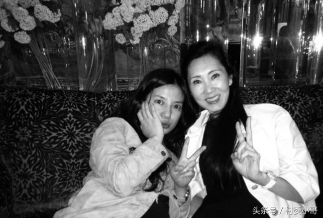 王思聪妈妈林宁生活照获赞,王思聪却害怕母亲