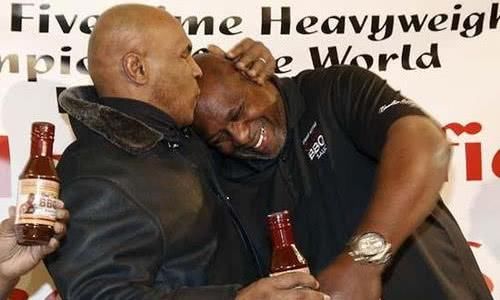 拳王泰森为何打不过霍利菲尔德?每天只想着花