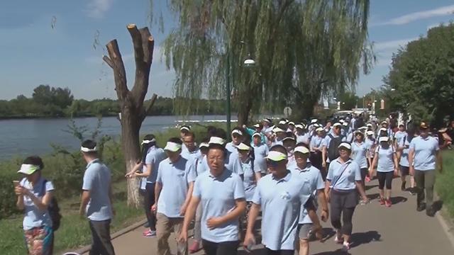 北京电视台组织大运河畔健走活动