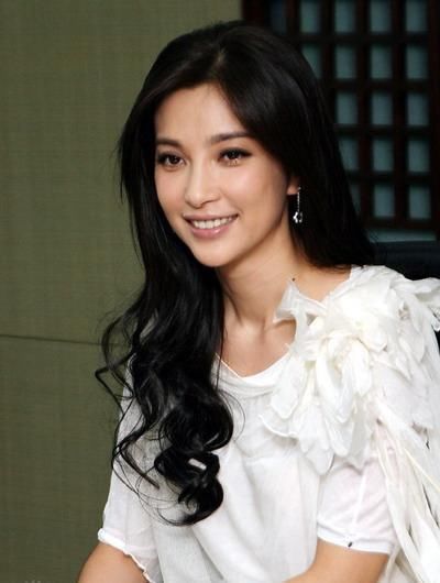 袁立发文道出和李冰冰的昔日恩怨:我永远记得